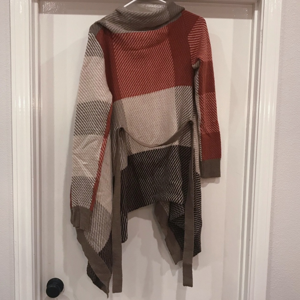 Sweater - Picture 2 of 4